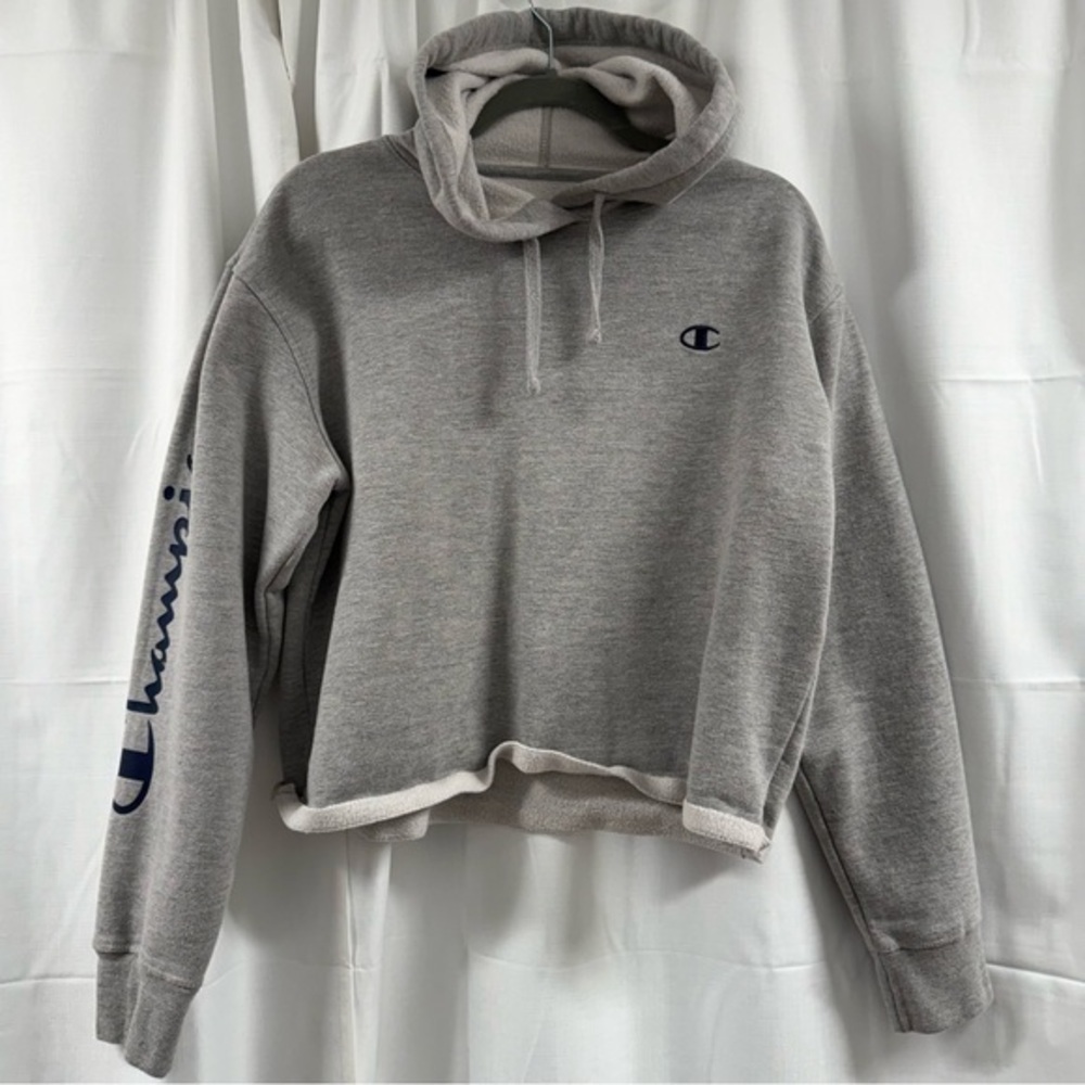 Champion Cropped Gray Hoodie Size Large